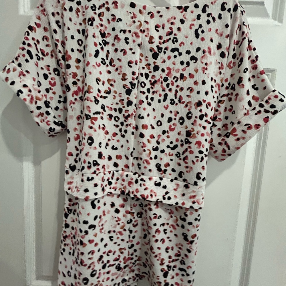 Dana Buchman Print Top with Red Accents